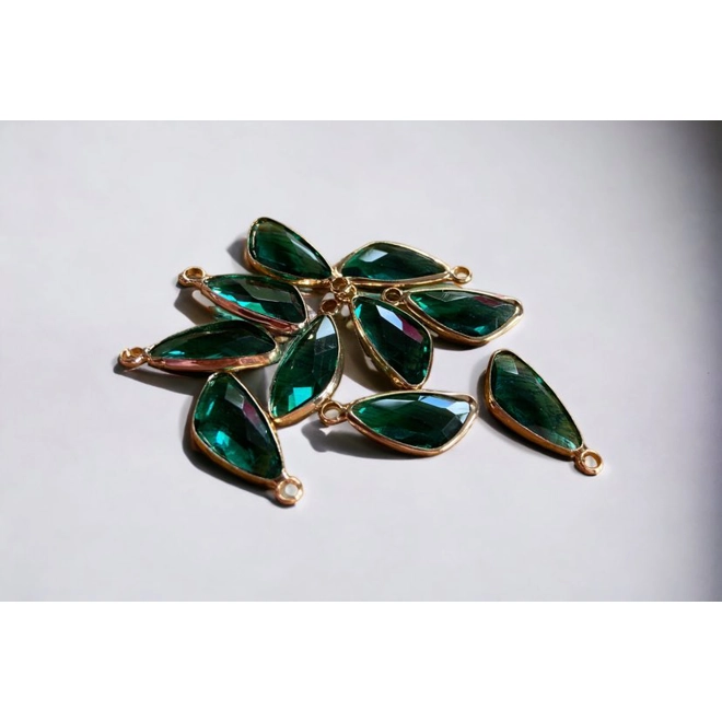 product Image for GLASS CRYSTAL CHARM