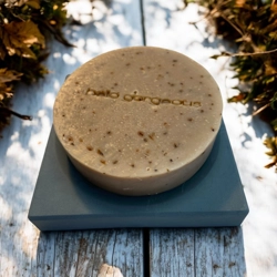 KOBO SOAP DISH WITH HANDMADE SOAP