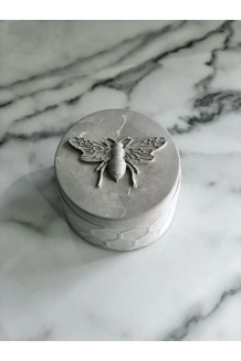 Honey Comb with Be..