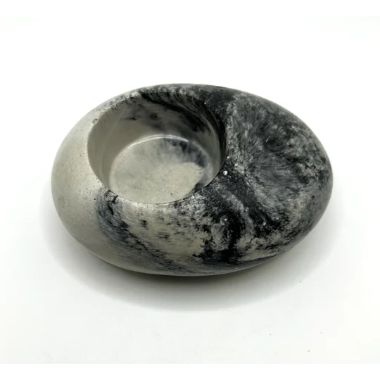 Pebble Tea Light Holder