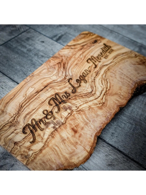 PERSONALISED OLIVE WOOD CHOPPING BOARD - Names & Year