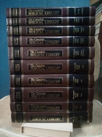 The Complete Biblical Library:  The New Testament Study Bible with Greek-English Dictionary.  By Wor