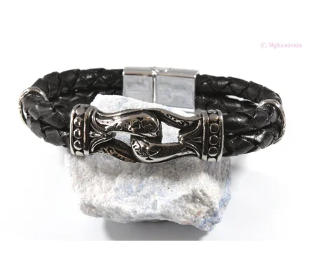 leather and stainless steel pattern claw bracelet