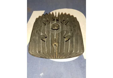 Husqvarna 250 cylinder head 1611448-01