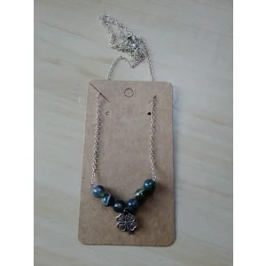 Moss Agate and a 4 Leaf Clover on a 24