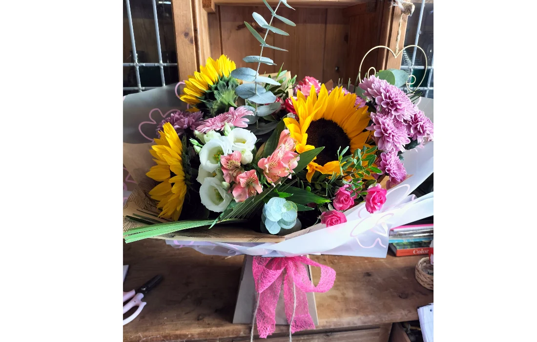 Aqua-packed Bouquet