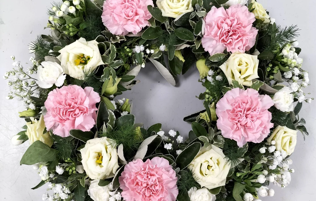 Loose Wreath