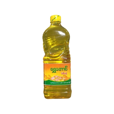 Shwe Taung Groundnut Oil 0.9 Litre