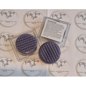 Black Poppy Plus Wax Melt Knitted Clamshell