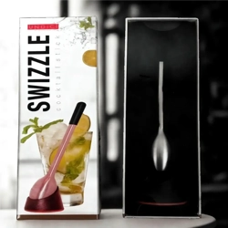 UNDICI Swizzle Cocktail Stick in use