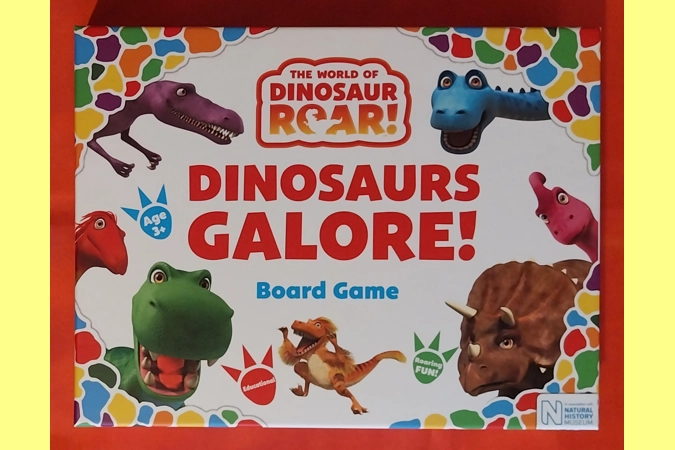 Natural History Museum Dinosaurs Galore! Educational Board Game COMPLETE