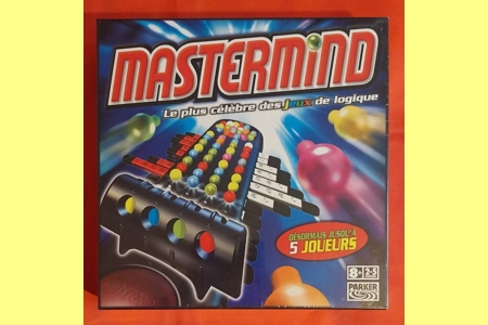Parker Mastermind The Classic Code Cracking Game! French Edition NEW
