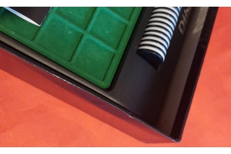 Ideal Othello Classic Strategy Board Game COMPLETE