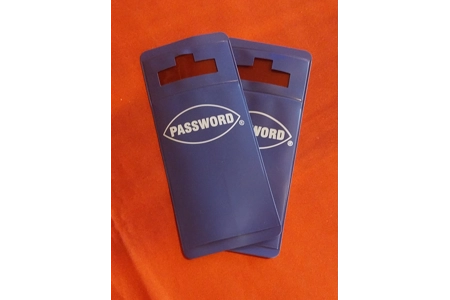 Goliath Password Word Association Card Game COMPLETE