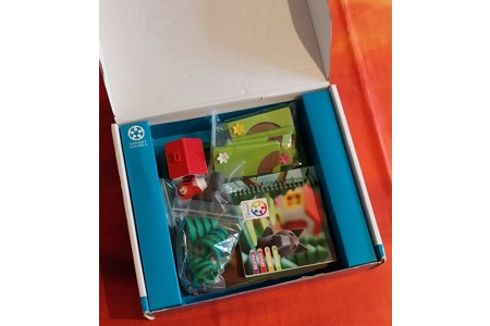 Smart Games Little Red Riding Hood Deluxe Logic Puzzle Board Game COMPLETE