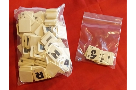 INI Dabble Fast-Paced Family Word Game COMPLETE