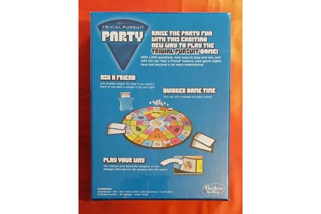 Hasbro Trivial Pursuit Party Family Trivia Board Game NEW Hasbro Trivial Pursuit Party Family Trivia Board Game NEW