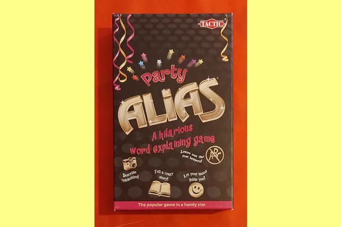 Tactic Party Alias Word Explaining Family Card Game COMPLETE