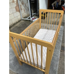 Ascot Cot