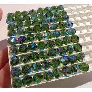 12 Vintage 5101 Green Crystal Beads 8mm Borealis