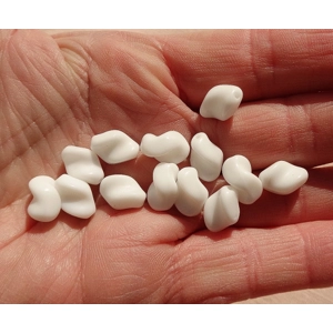 18 White Twist Glass Beads 12x8mm