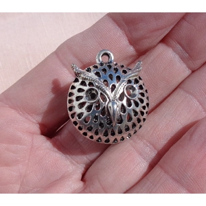Owl Pendant Charm 28x25mm Silver Tone Double Sided 3D Crafting