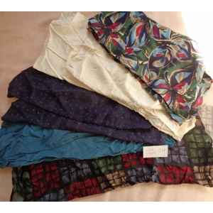 Silk Scrap Fabric Lot Reclaimed clothing 3 oz Crafting S16