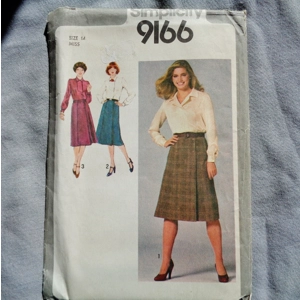 Simplicity 9166 Pattern Pull Miss 14 over Blouse Skirt
