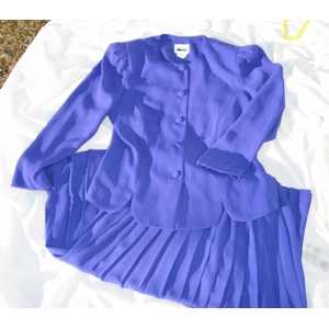 Leslie Fay 2 piece Dress Skirt 10 Periwinkle Pleated Size 10