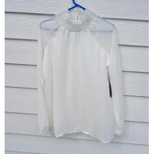 Daisy Fuentes Large White Swiss Dot Top NWOT Victorian