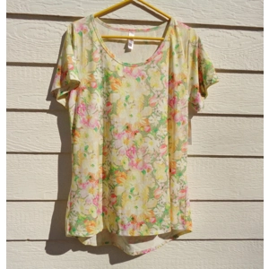 Lularoe Classic Yellow Top Tee Large Floral Print 39 Chest NWT A-Line
