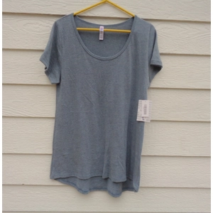 Lularoe Classic T Top Large 38 Chest NWT Tee Shirt Colonial Blue