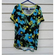 LuLARoe Simply Comfort T-Shirt Top XL 42 Chest Black Print