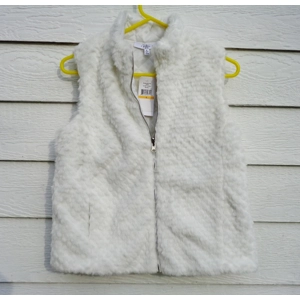 Fever Faux Fur White Vest Jr Small NWT 38 Chest Reversible..
