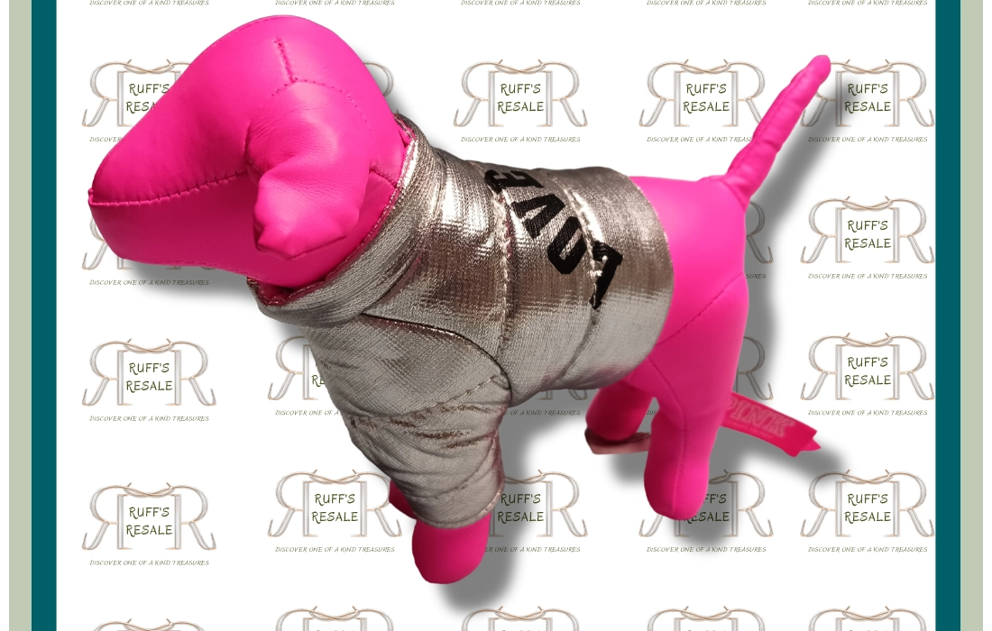 VICTORIA SECRET LOVE PINK DOG $ 7.77 in vintage