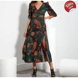 Φόρεμα με σκίσιμο