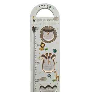 Safari Height Chart with Pho..