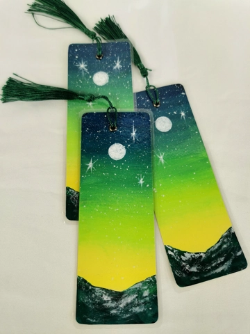 Full Moon Aurora, Bookmark