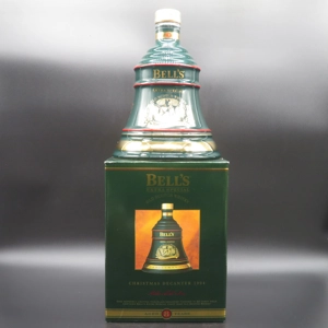 Bell's 8 year Old Scotch Whisky Extra Special Wade Christm..