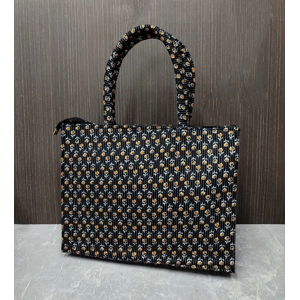 ikkat Box Tote bag