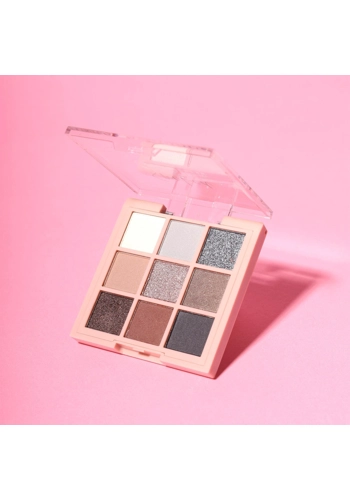 Sunkissed Smoked Passion Eyeshadow Palette infused with minerals