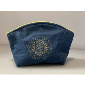 Cosmetic case