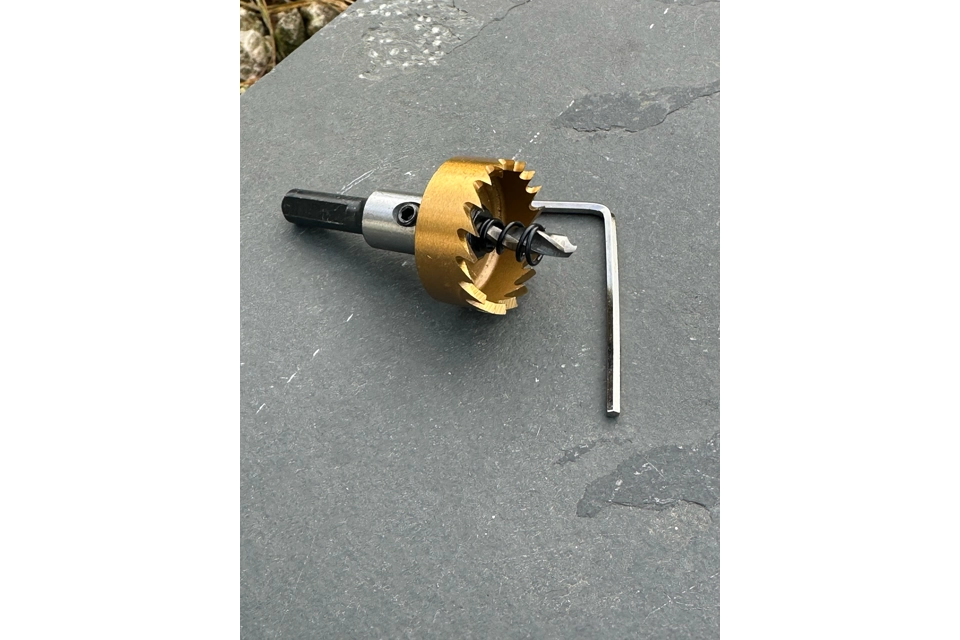 HSS TITANIUM COATED hole saws for metal. Sizes 16,18.5,20,..