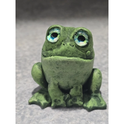 Green Frog (blue/green eyes)