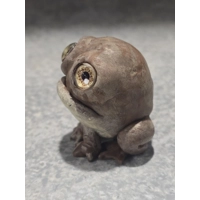 Little Brown Frog (yellow eyes)