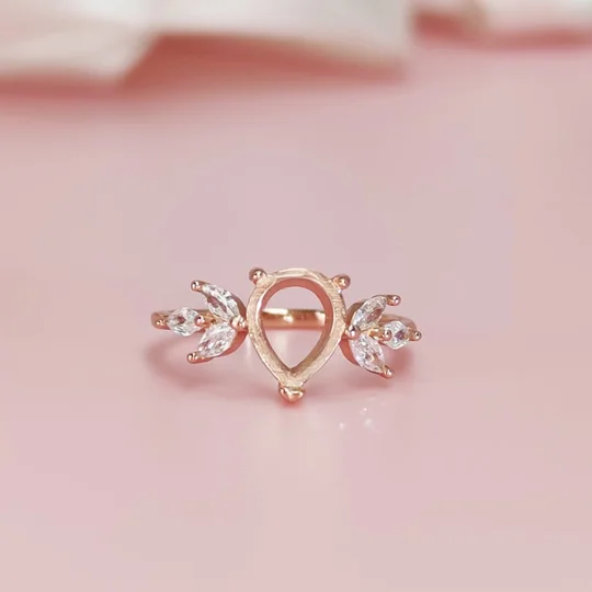 Tear drop Ring ~ Cred