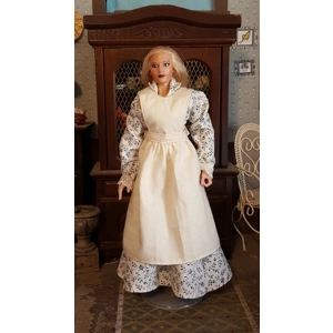 # 8 Cross back apron