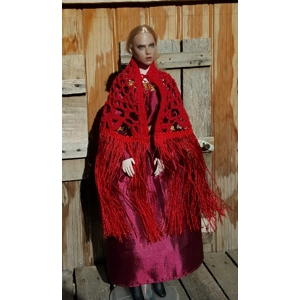 red fringed shawl