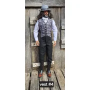 # 4 Vest
