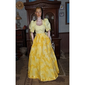 yellow/gold skirt w/ satin ribbon